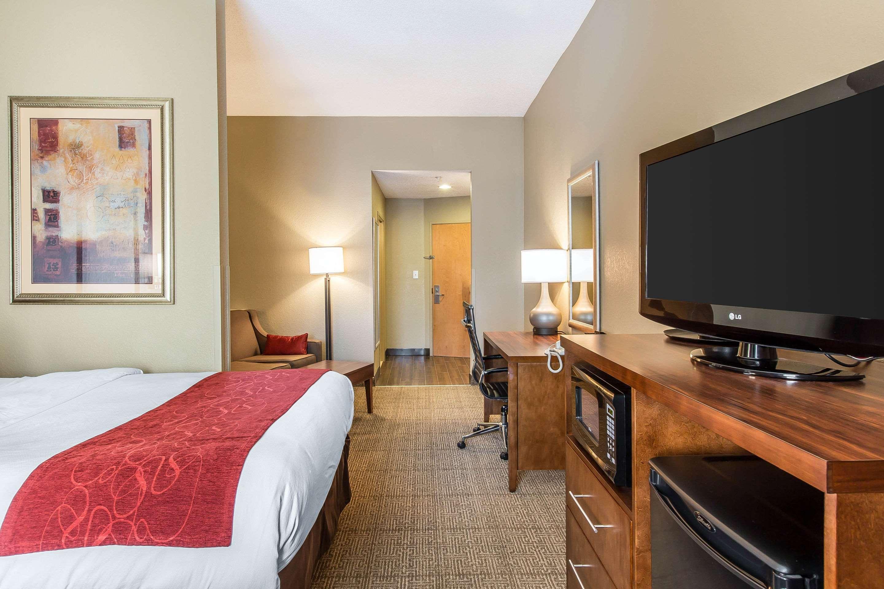 Comfort Suites Oxford I-20 Exit 188 Buitenkant foto