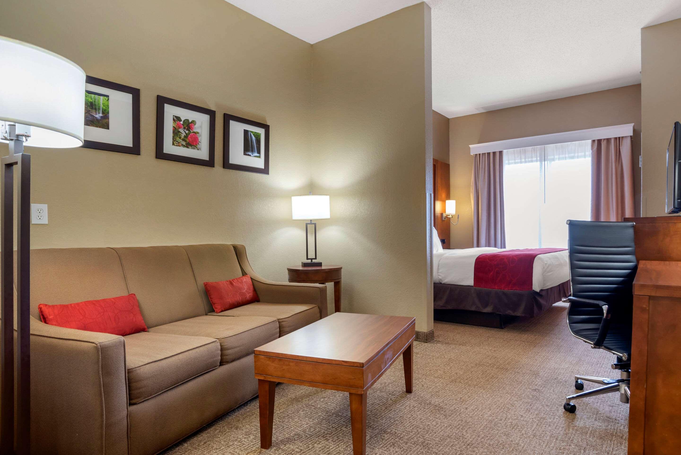 Comfort Suites Oxford I-20 Exit 188 Buitenkant foto
