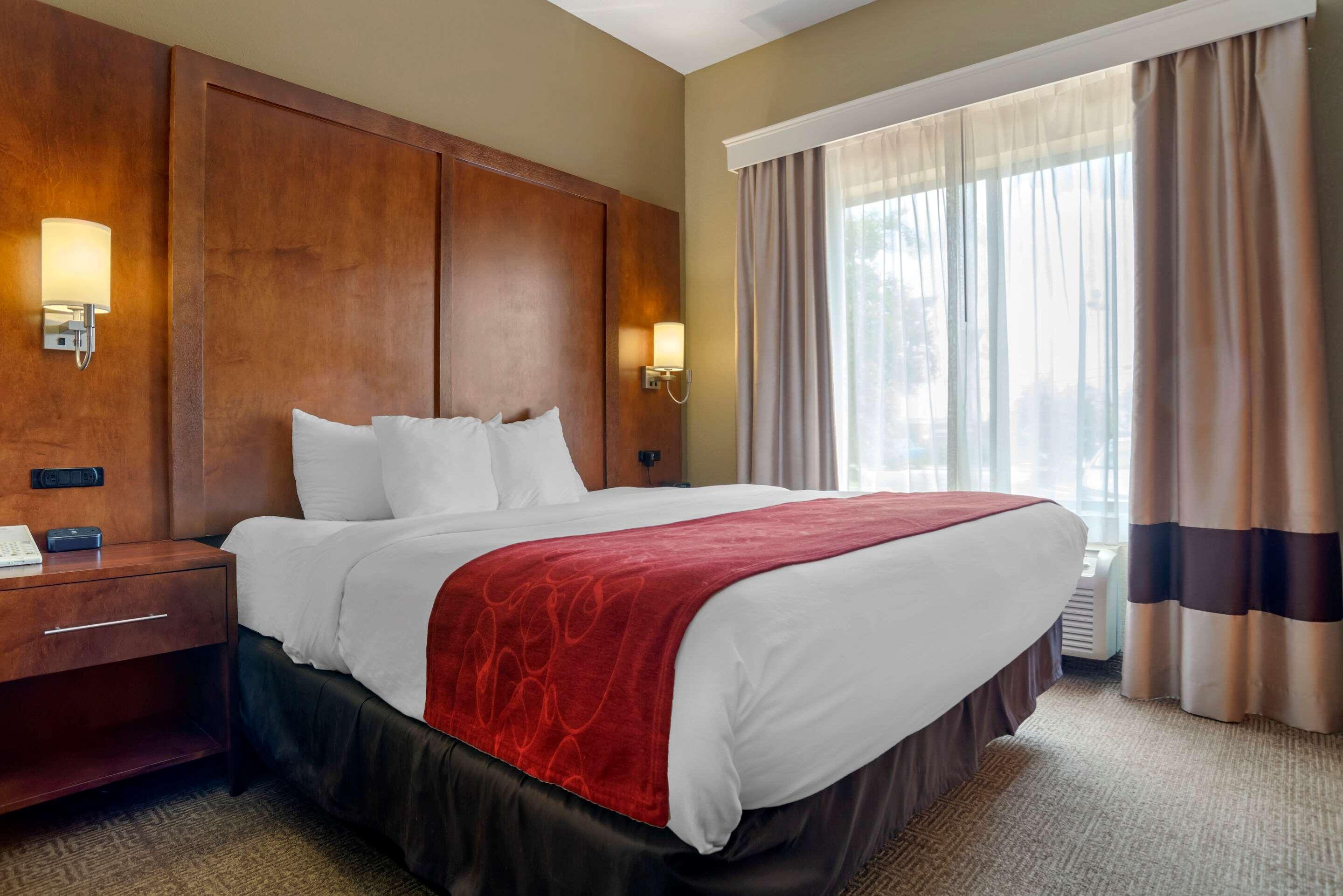 Comfort Suites Oxford I-20 Exit 188 Buitenkant foto