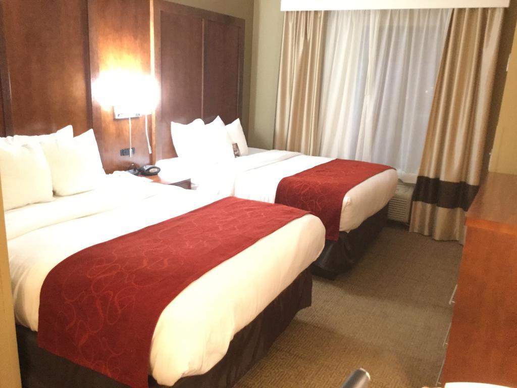 Comfort Suites Oxford I-20 Exit 188 Buitenkant foto
