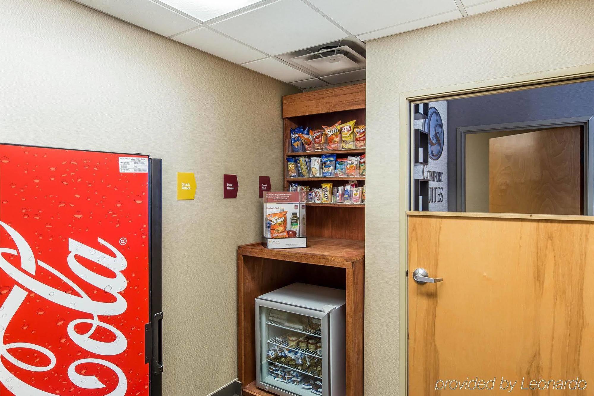 Comfort Suites Oxford I-20 Exit 188 Buitenkant foto